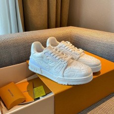 루이비통 트레이너 스니커즈