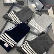 톰브라운 4선 캐주얼 반바지