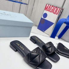 프라다 슬라이드