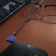 루이비통 X YK 펌킨 펜던트 목걸이 AT팩토리